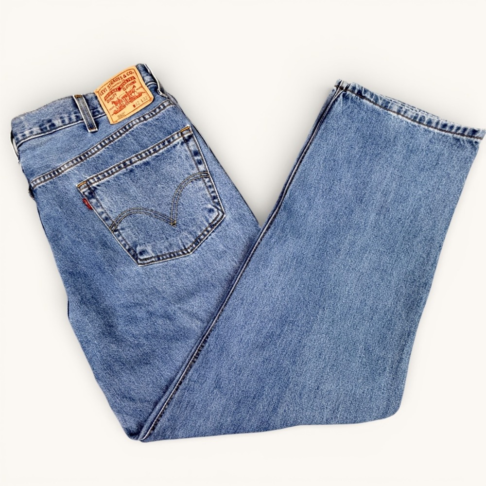 Levis 550 Jeans Mens 42x32 Blue Denim Relaxed Fit Tapered Leg Zip Fly Red Tab